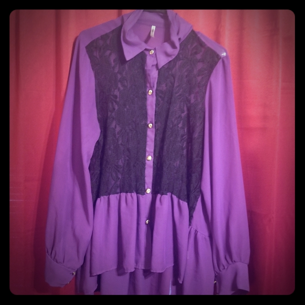 💎Yummy Plus size 1x button up blouse.